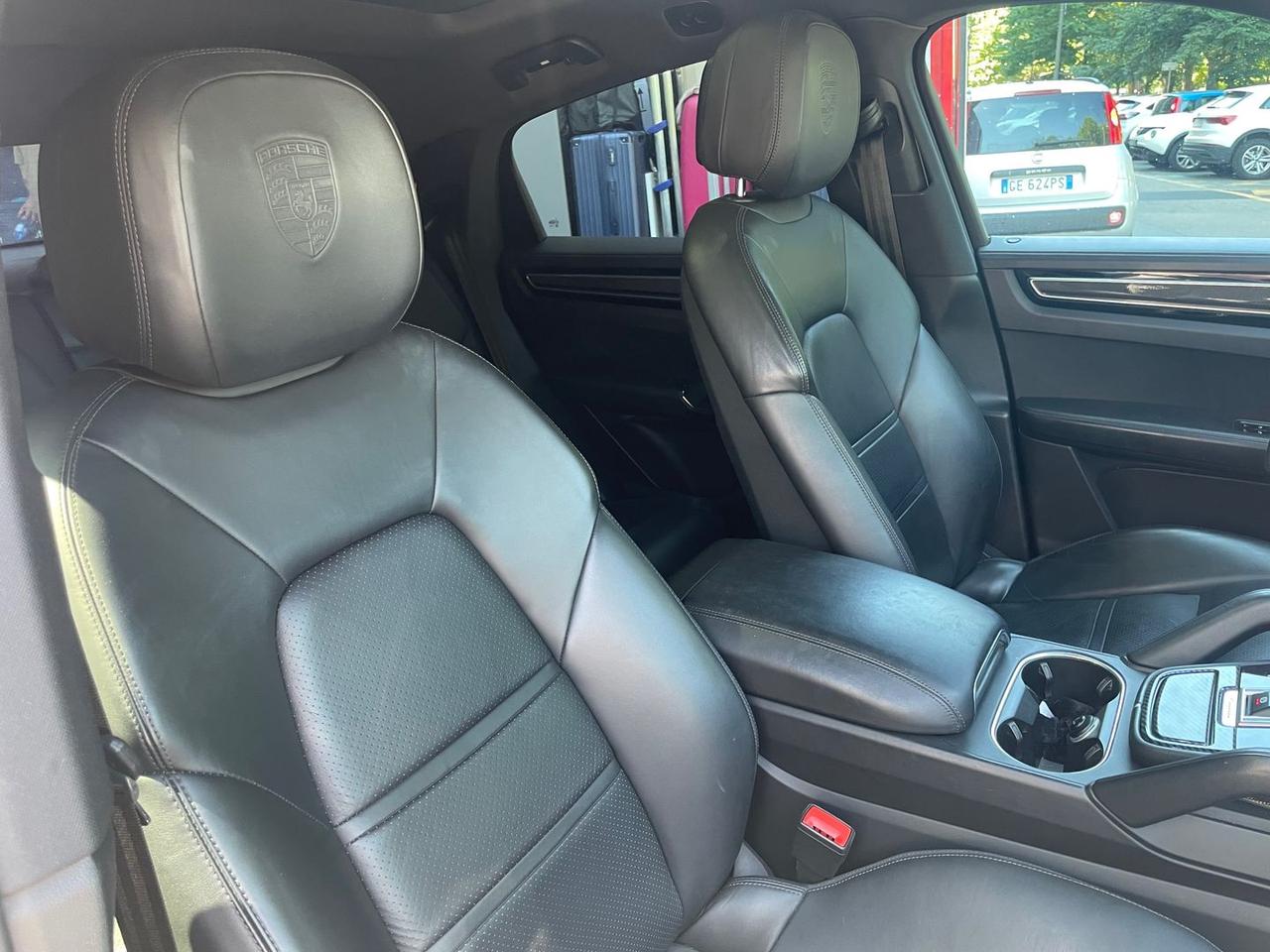 Porsche Cayenne Platinum Edition 3.0 S #6026
