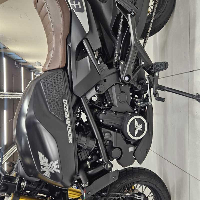 Moto Morini SEIEMMEZZO SCR - 2023