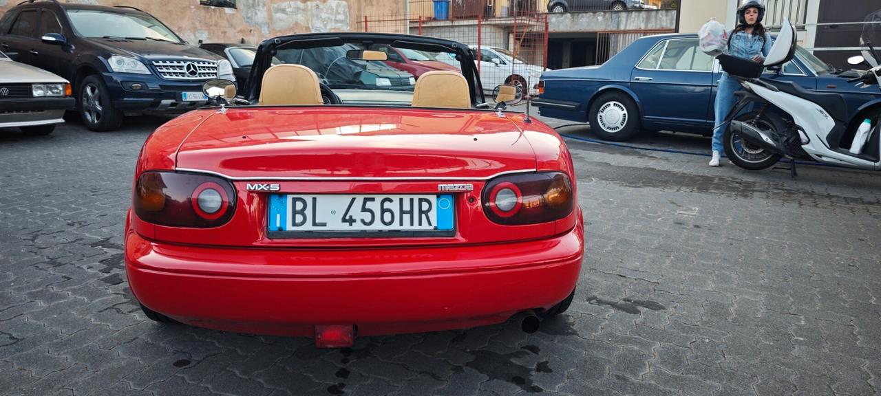 Mazda MX-5 1.6i 16V cat