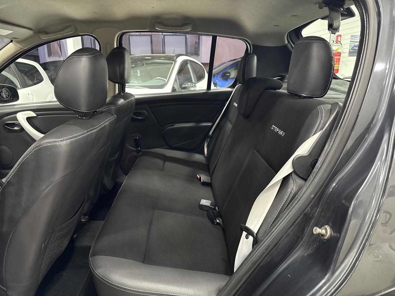 Dacia Sandero Stepway 1.6 gpl 2012 nuova
