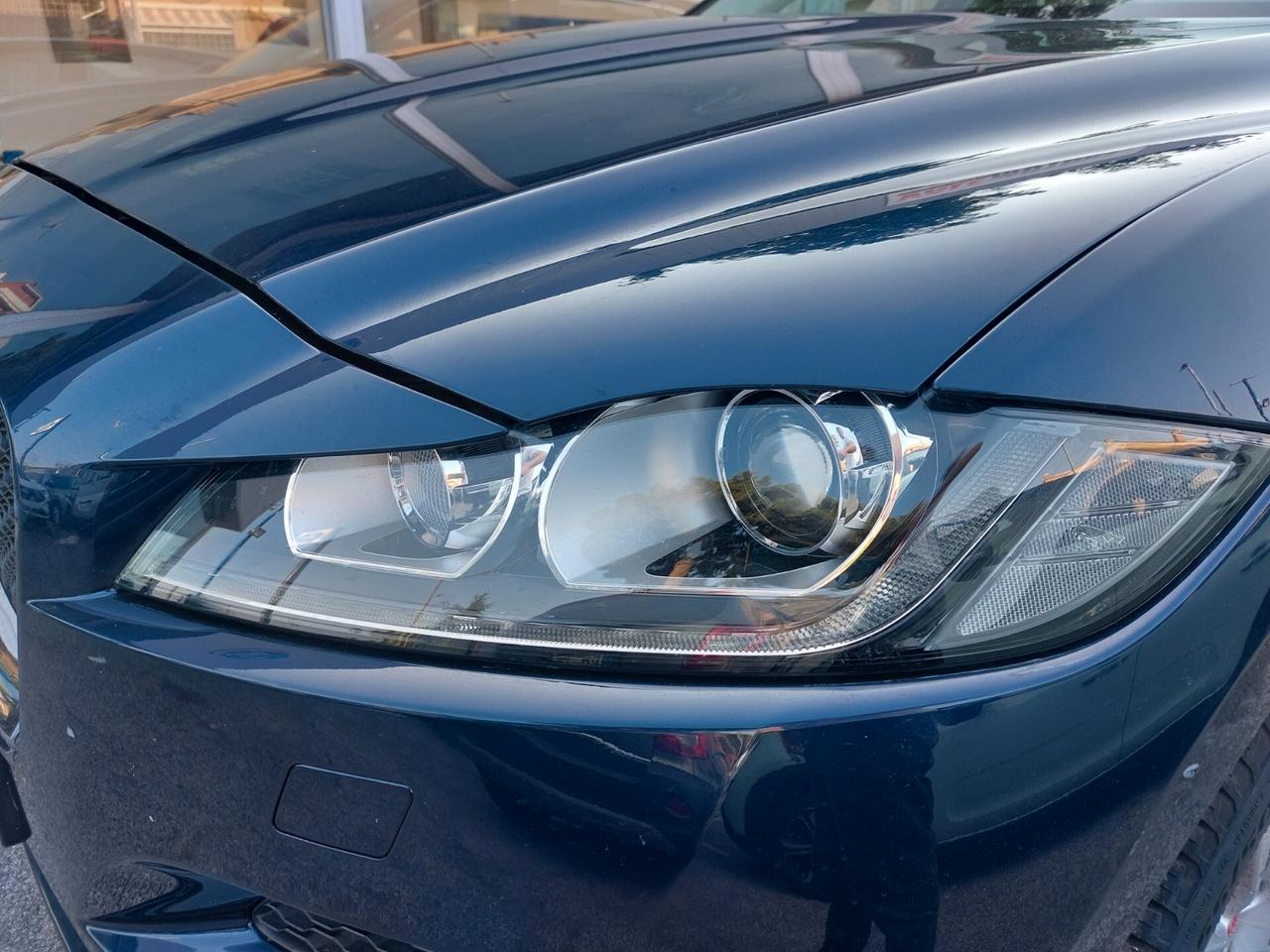 Jaguar F-Pace 2.0 D 180 CV AWD Prestige