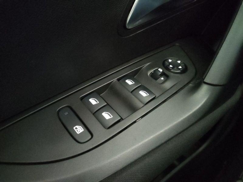 Peugeot 2008 1.2 puretech Allure s&s 130cv eat8