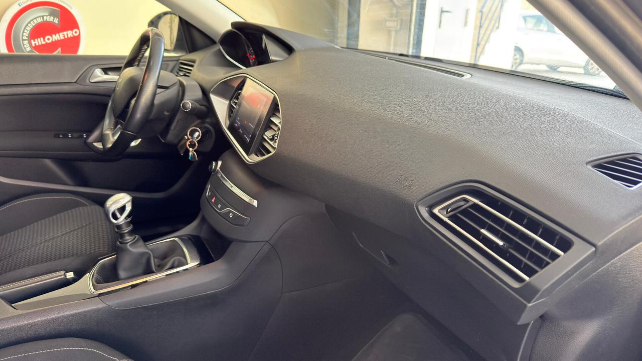 Peugeot 308 BlueHDi 130 S&S SW Allure