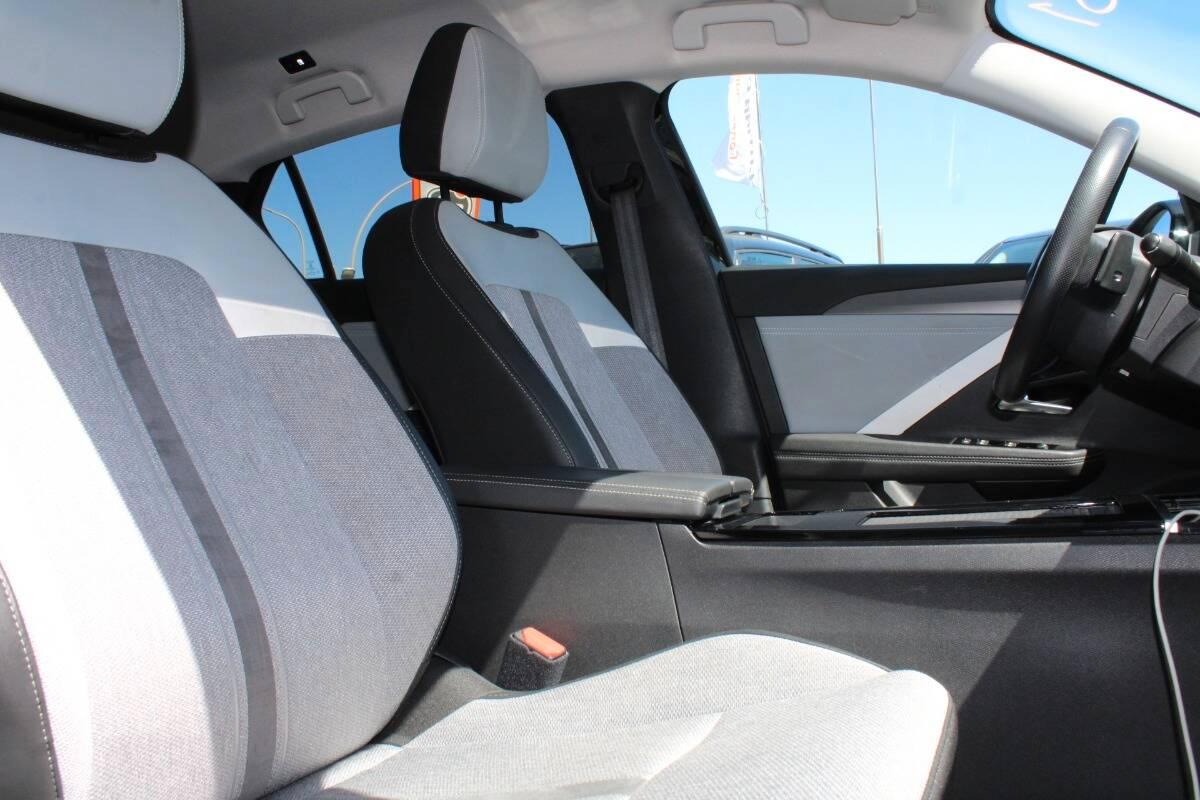 Opel Astra 1.5 Business Elegance s&s 130cv AUTO con CarPlay