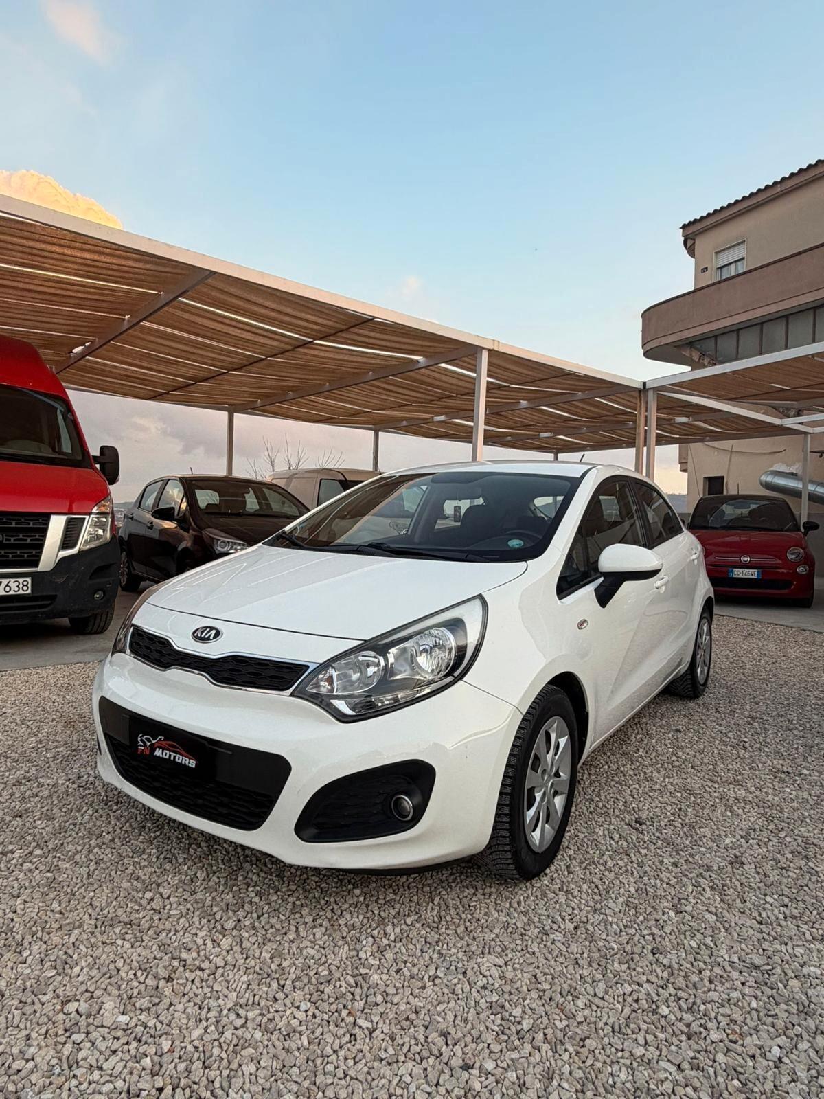 Kia Rio 1.4 CRDi 5p. Cool