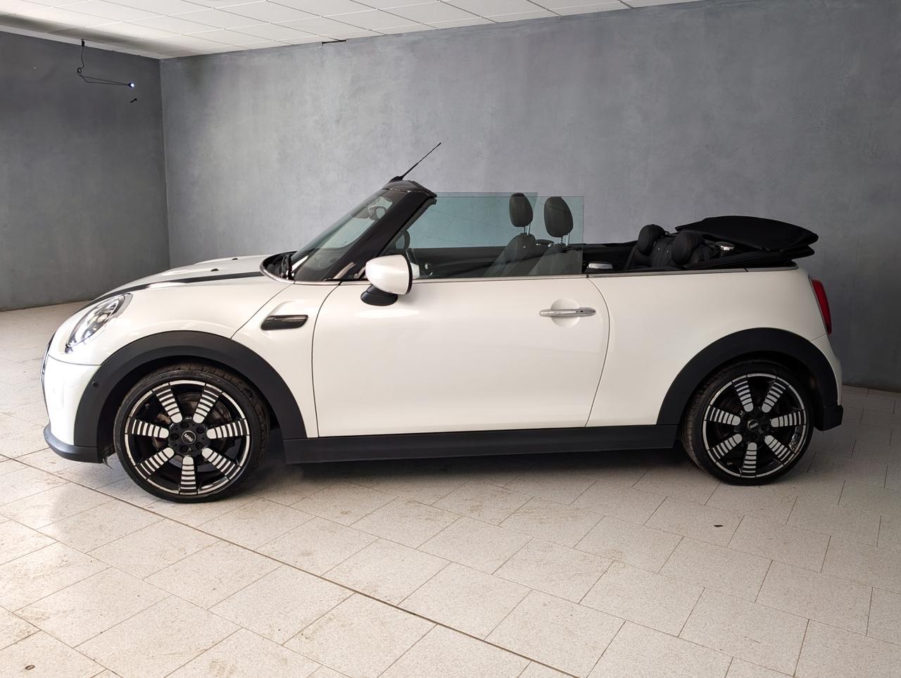 Mini Cooper Cabrio 1.5 Cooper Premium Plus