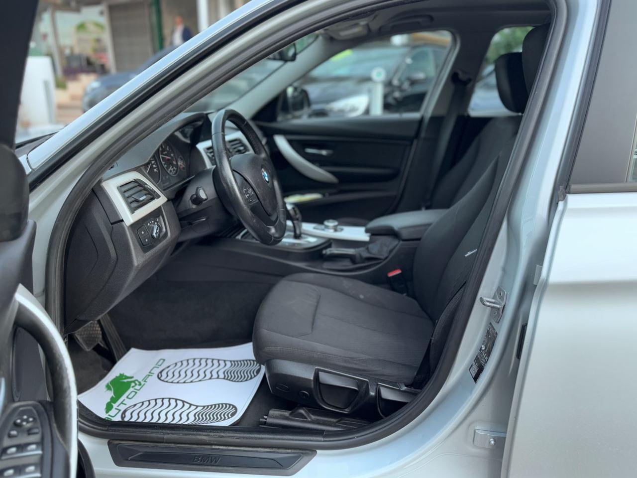 BMW 320 d Touring Business Advantage aut.