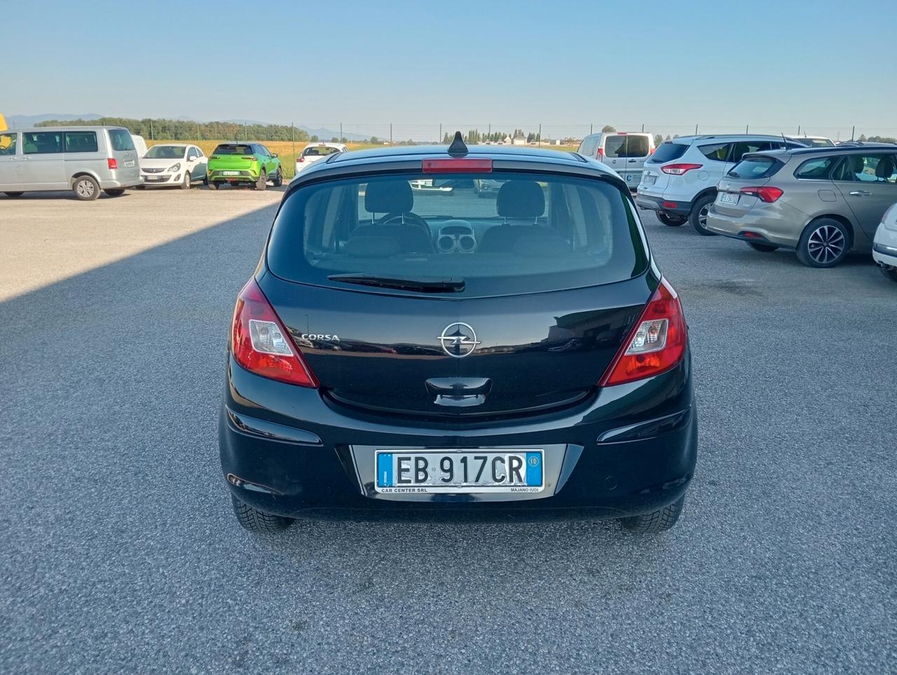 Opel Corsa 1.0 12V 65cv 5 porte OK NEOPATENTATI