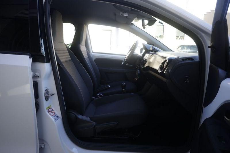 Volkswagen up! Volkswagen up! 1.0 5p. sport up! BlueMotion Technology 44KW ANNO 2020