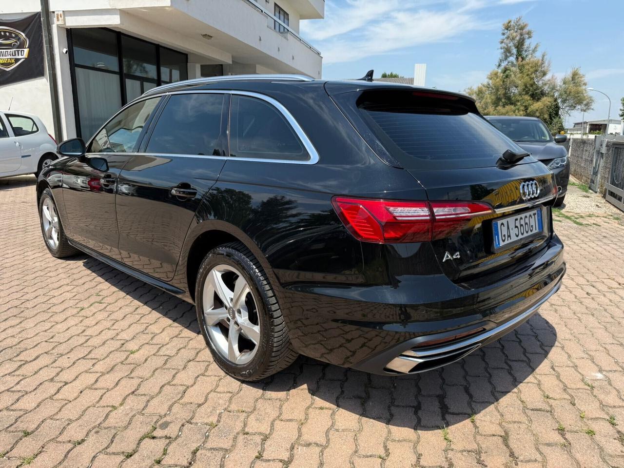 Audi A4 Avant 40 TDI S tronic S line edition