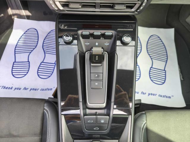 PORSCHE 911 Carrera 4 GTS StraFull!!!