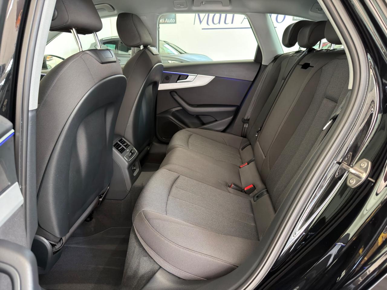 Audi A4 Avant 40 TDI quattro S tronic Business Advanced