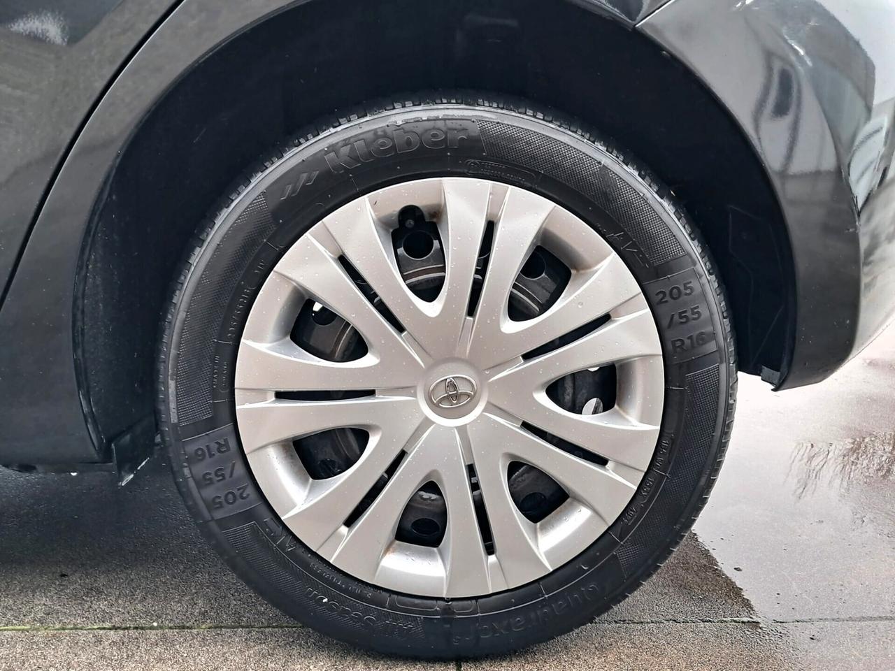 Toyota Auris 1.4 D-4D 5 porte Sol