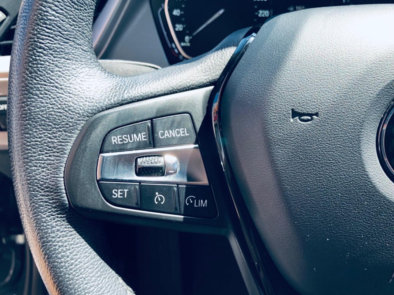 Bmw 116 116i 5p. Business sport