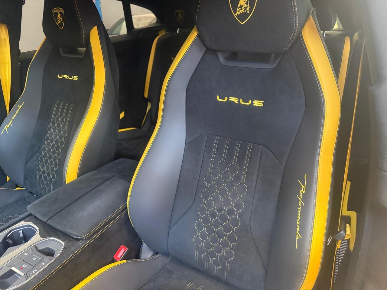 Lamborghini Urus 4.0 Performante