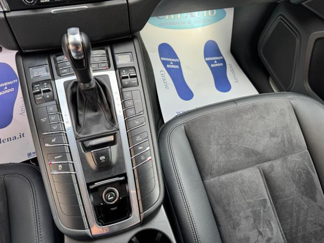 PORSCHE Macan 3.0 Diesel S V6 250CV