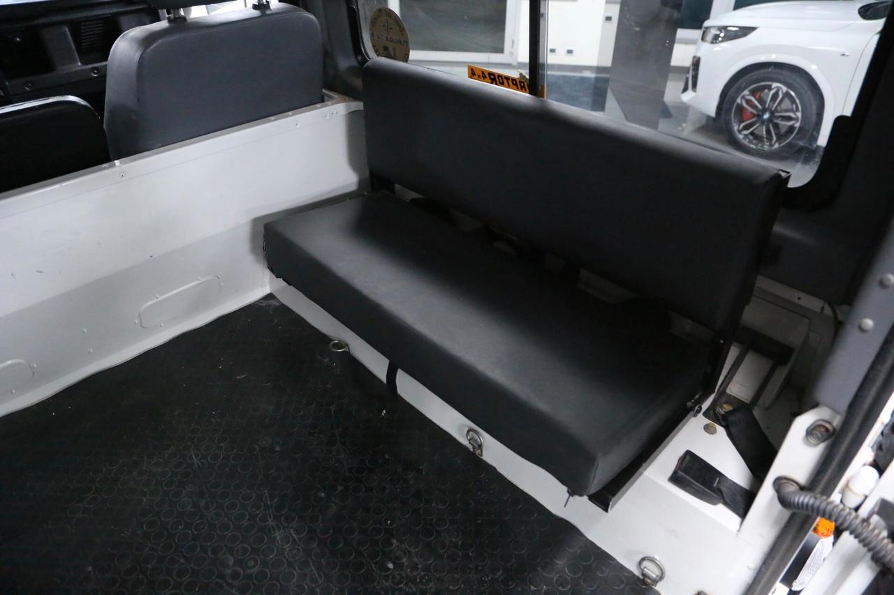 Land Rover Defender 90 2.5 Td5