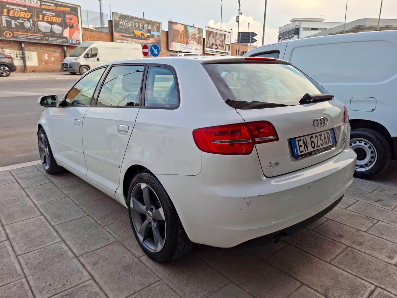Audi A3 SPB 1.6 TDI 90cv Ambition 2012
