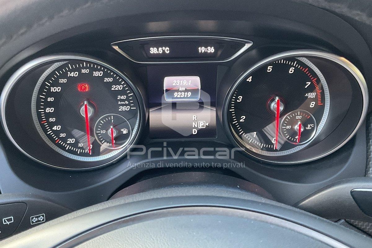 MERCEDES GLA 200 Premium