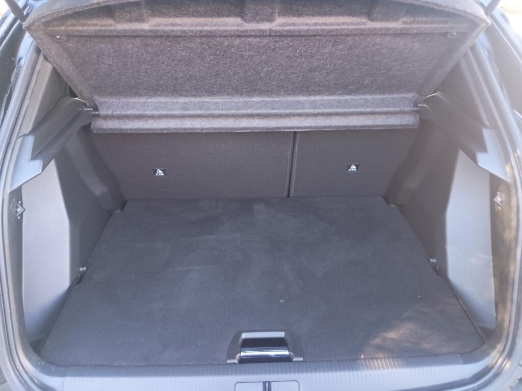 Peugeot 2008 1.2 100cv Allure