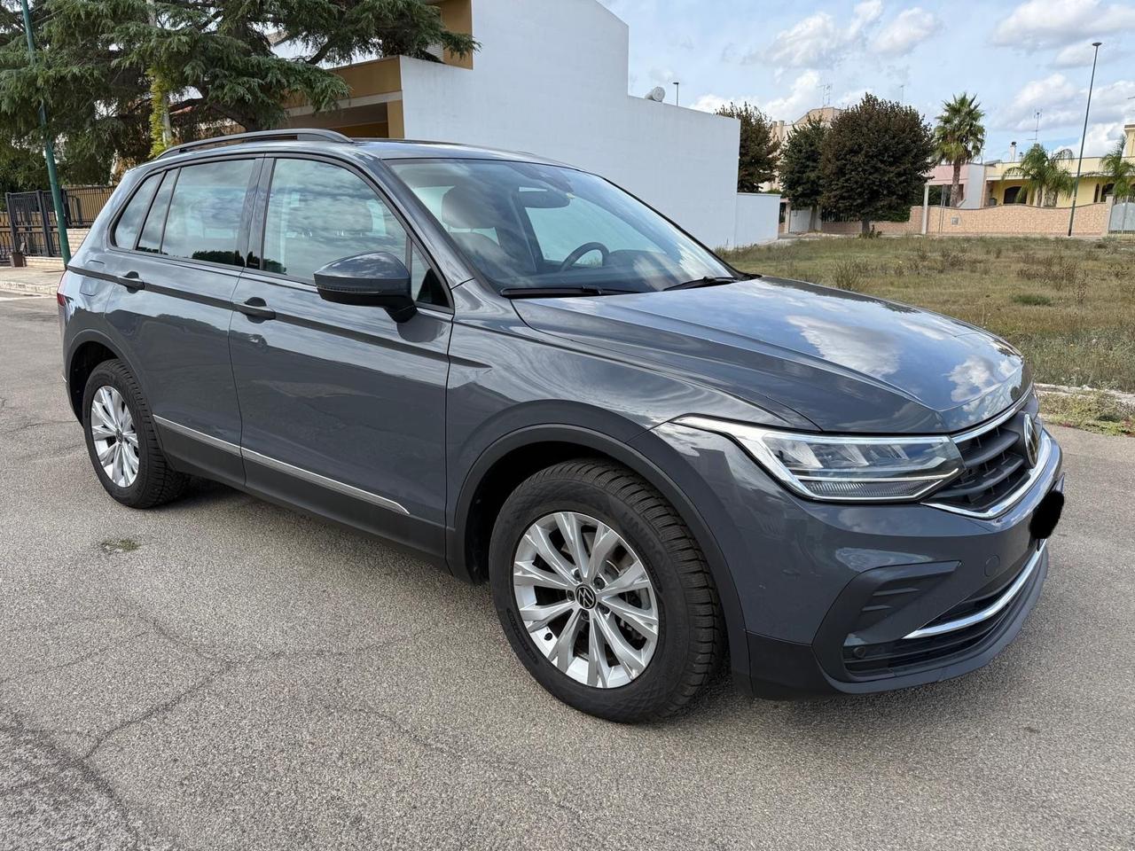 Volkswagen Tiguan 2.0 TDI 150 CV SCR DSG R-Line