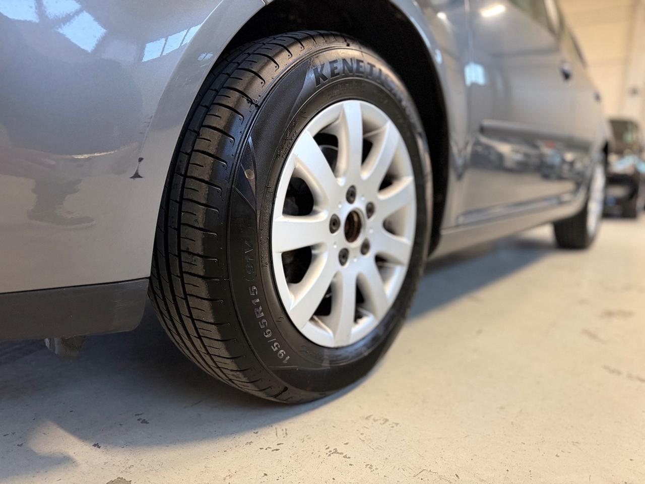 Volkswagen Golf 1.6 5p. Comfortline NEOPATENTATI