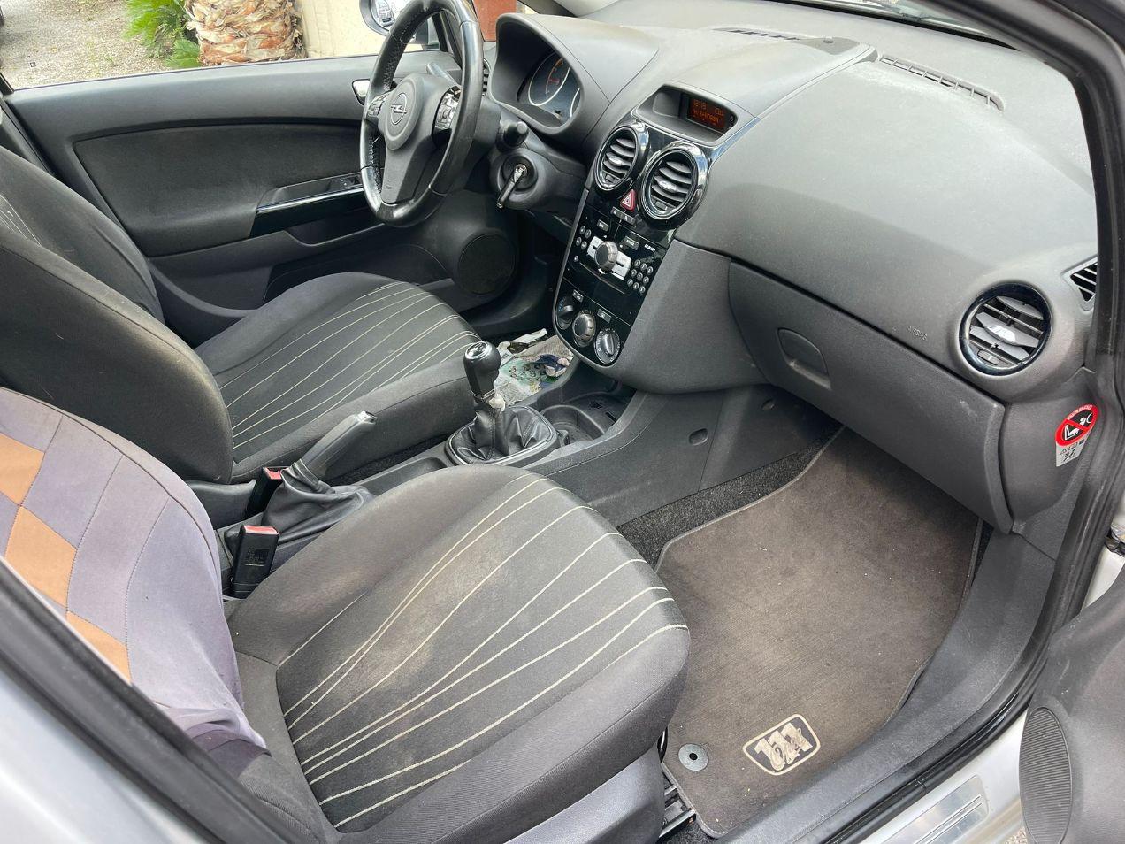 Opel Corsa 5 Porte Corsa 5p 1.2 Edition Gpl-tech 80cv LEGGI