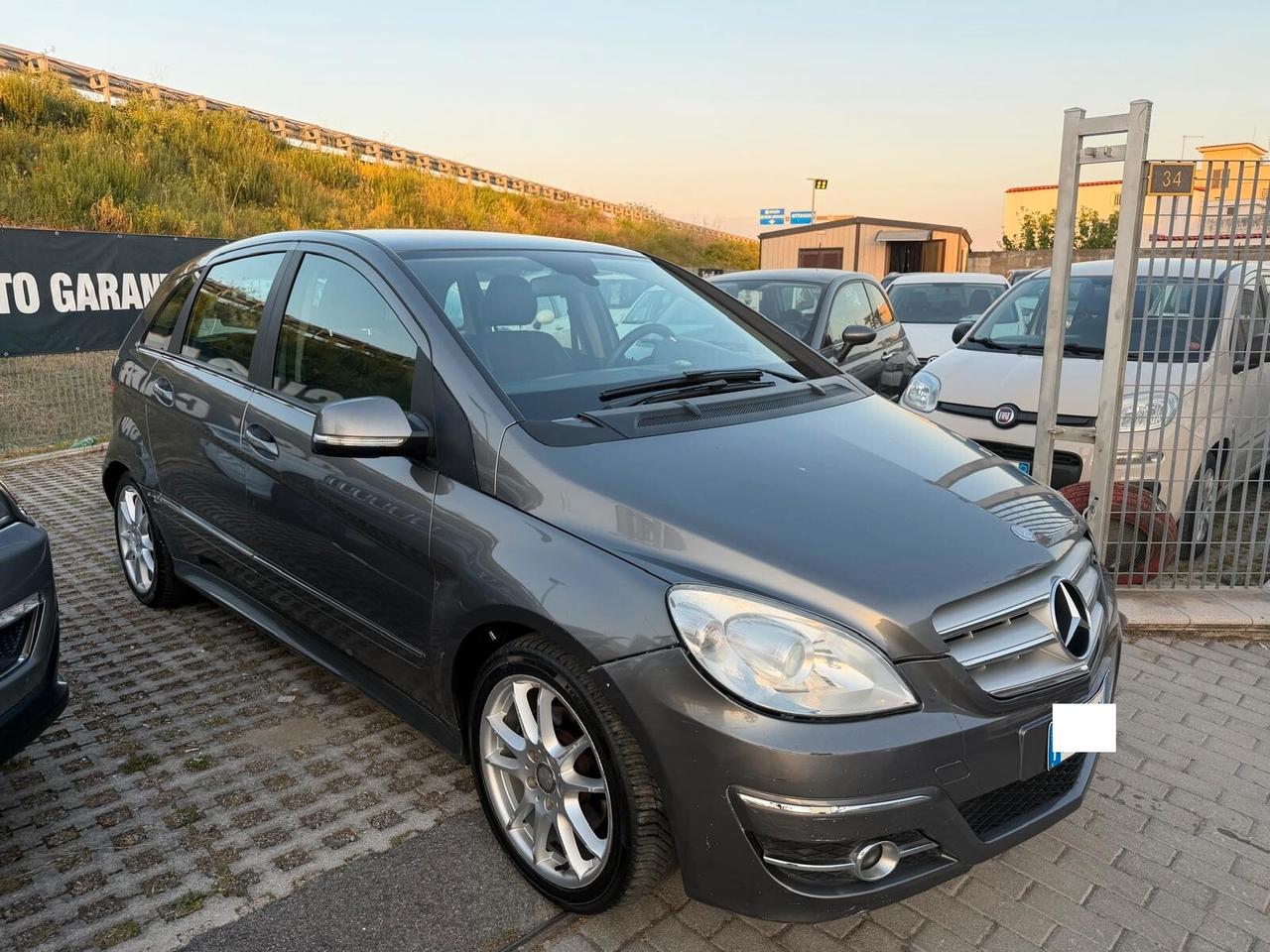 Mercedes-benz B 180 CDI Premium-12/2010