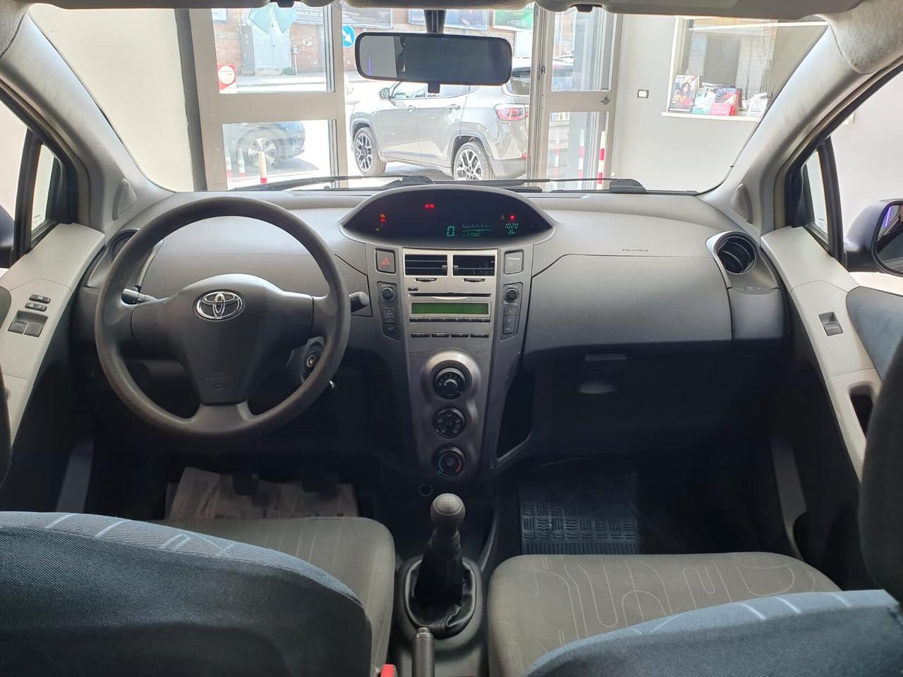 Toyota Yaris 1.0 Luxury pack 69cv 2010