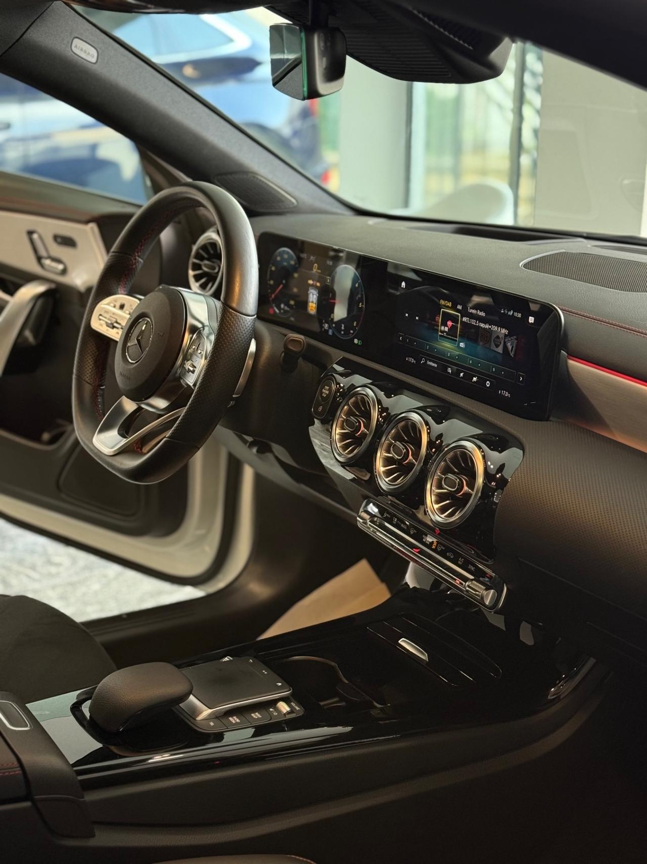 Mercedes-benz CLA 200 d Automatic Premium