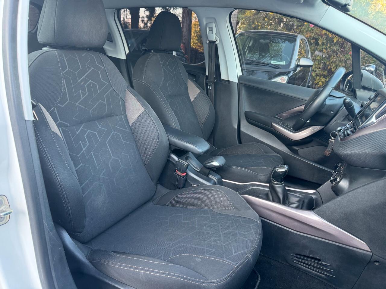 Peugeot 2008 1.2 GPL Allure NAVI