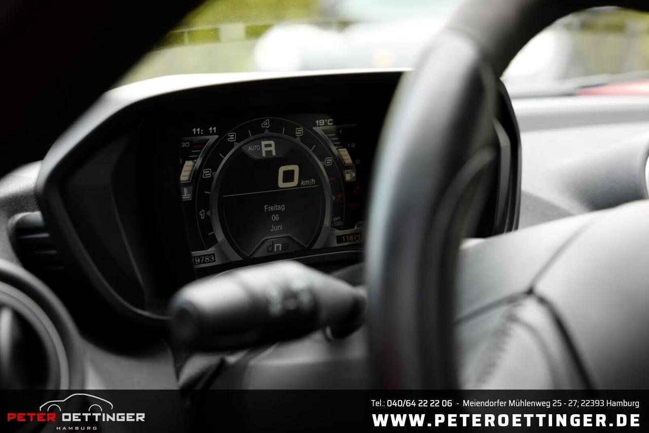 Alfa Romeo 4C 1750 TBi CARBON/FULL OPTIONAL