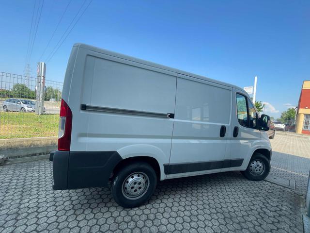 PEUGEOT Boxer 330 2.0 BlueHDi 130CV L1-H1 Furgone