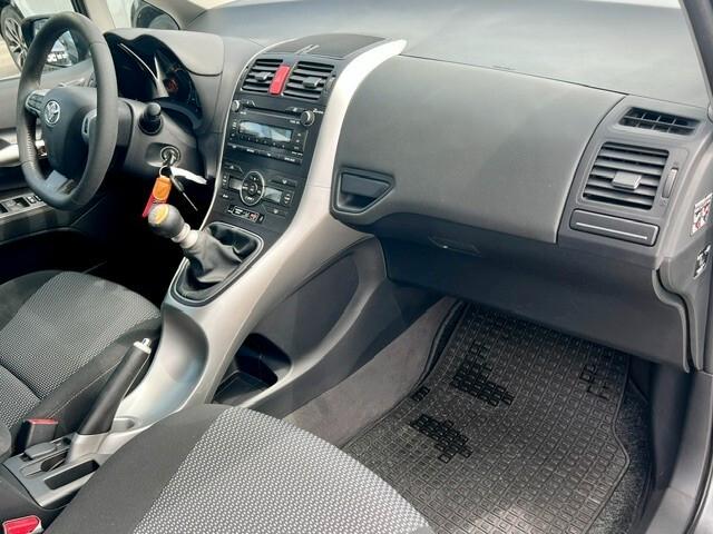 Toyota Auris 1.4 D-4D 5 porte Sol