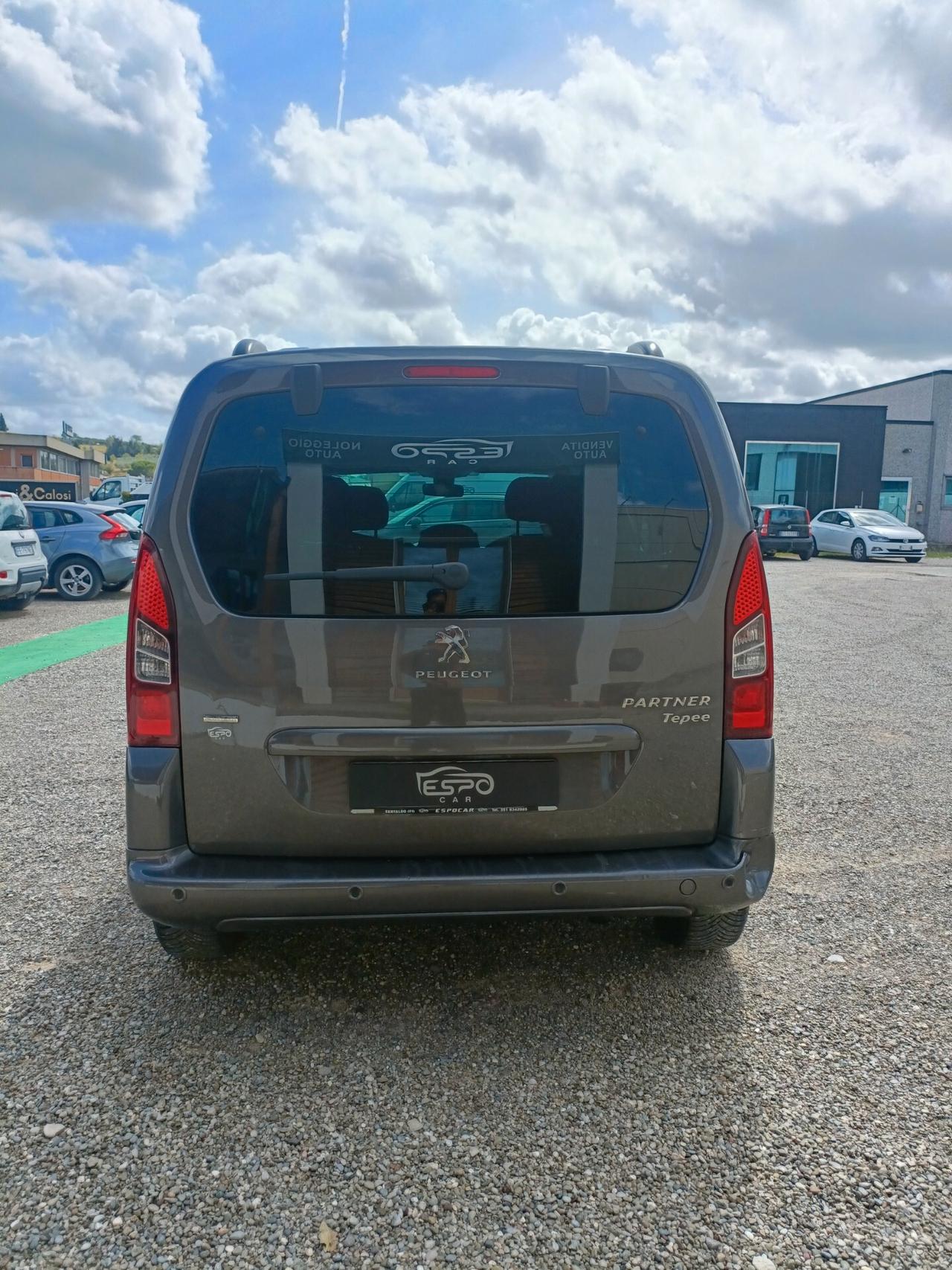 Peugeot Partner Tepee BlueHDi 100 Outdoor