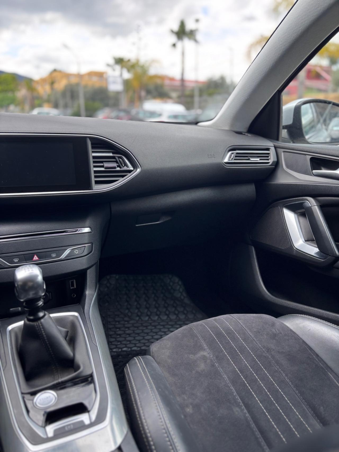 Peugeot 308 BlueHDi N1 120 S&S SW Allure