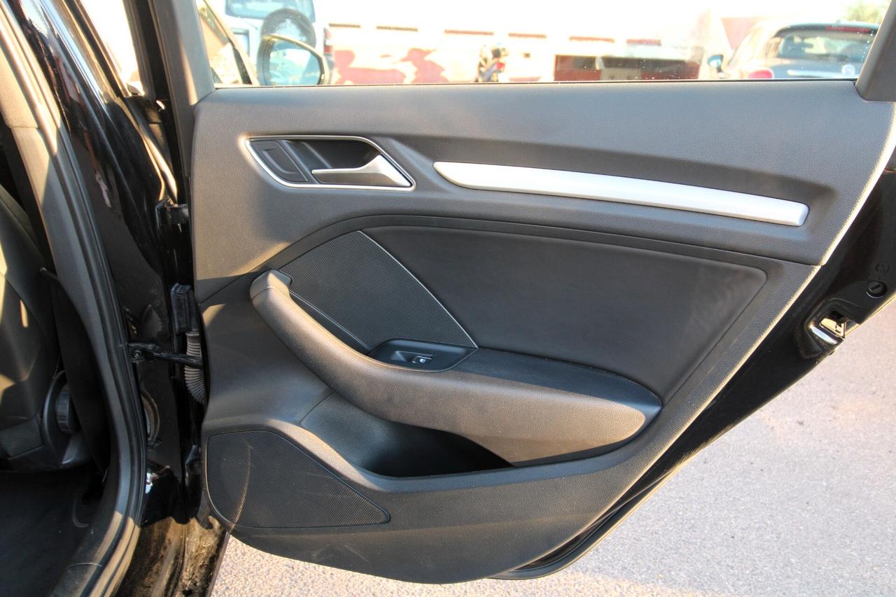 Audi A3 SPB 2.0 S LINE