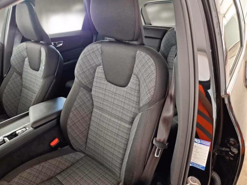 VOLVO XC60 B4 D AUTOMATICO CORE SUV