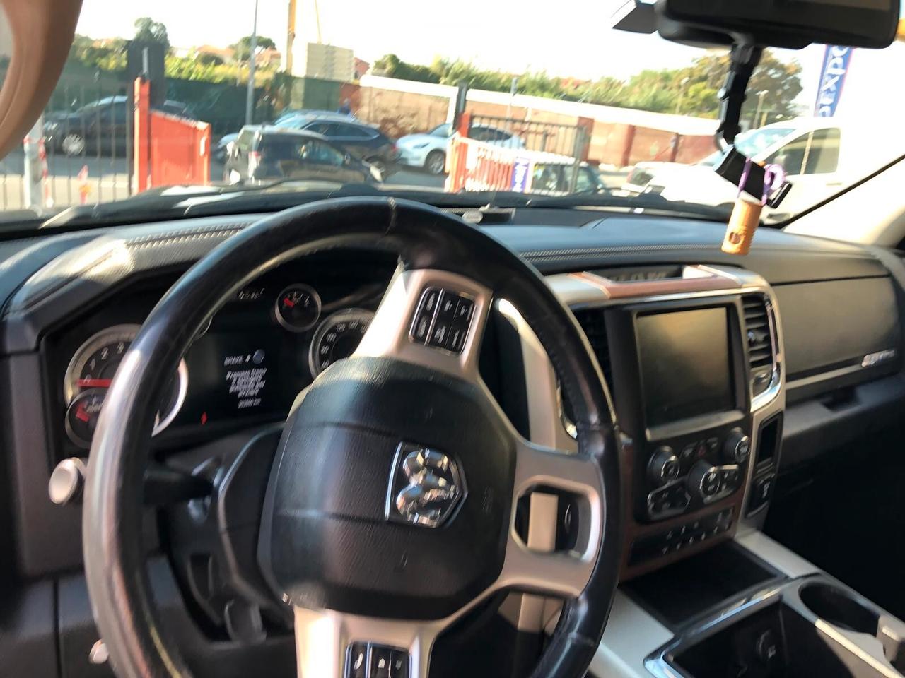 Dodge RAM 1500 STUPENDA