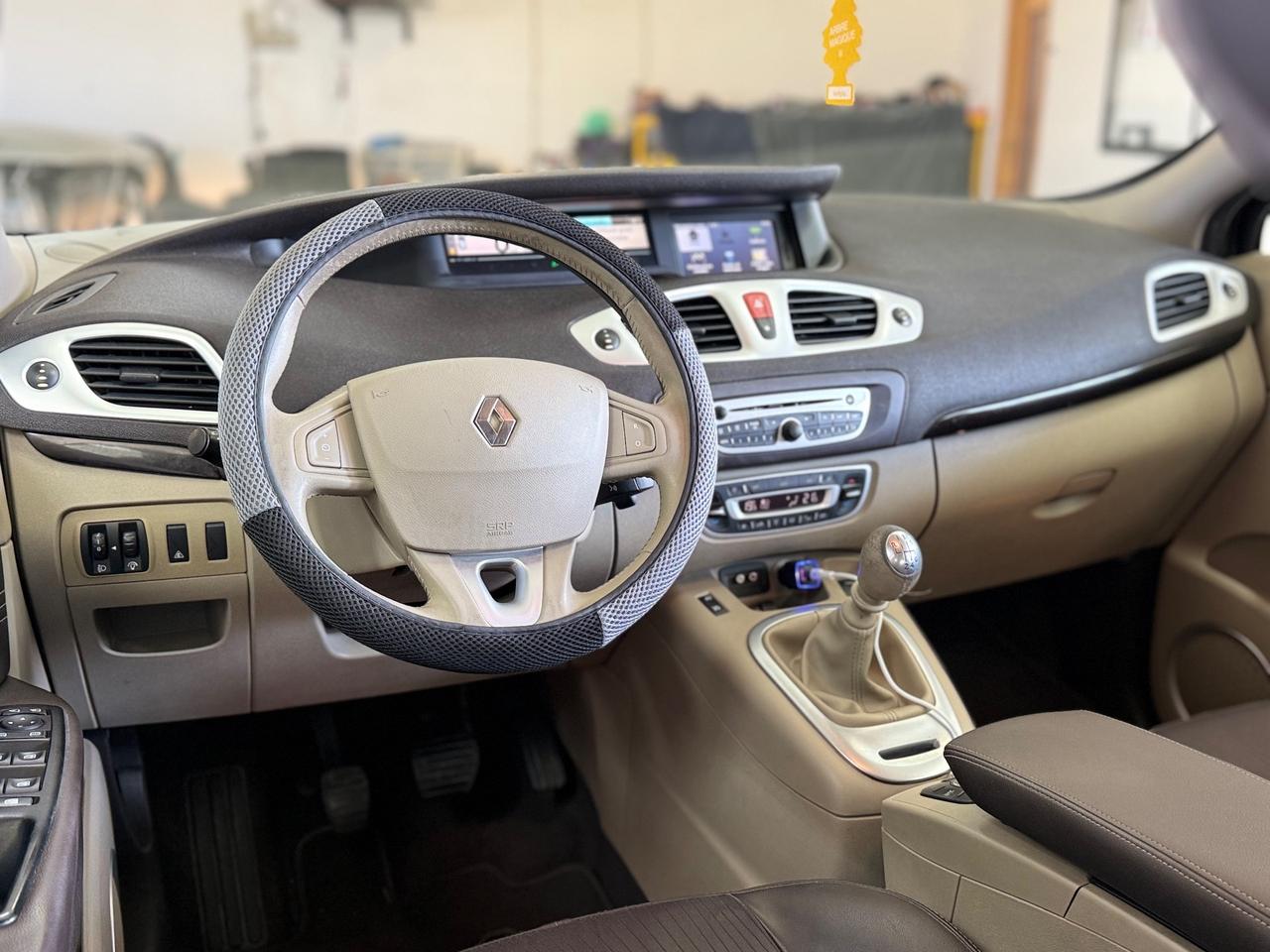 Renault Scenic Scénic X-Mod 1.5 dCi 110CV Luxe