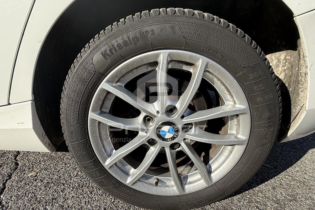 BMW 116d 5p. Advantage