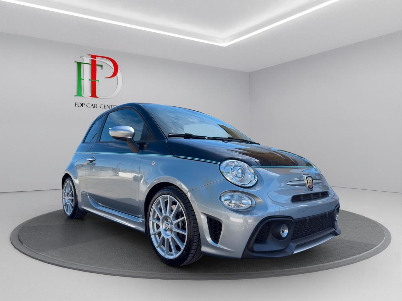 Abarth 695 Cabrio 1.4 Turbo Rivale