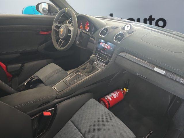 PORSCHE 718 Cayman 4.0 GT4 RS Weissach