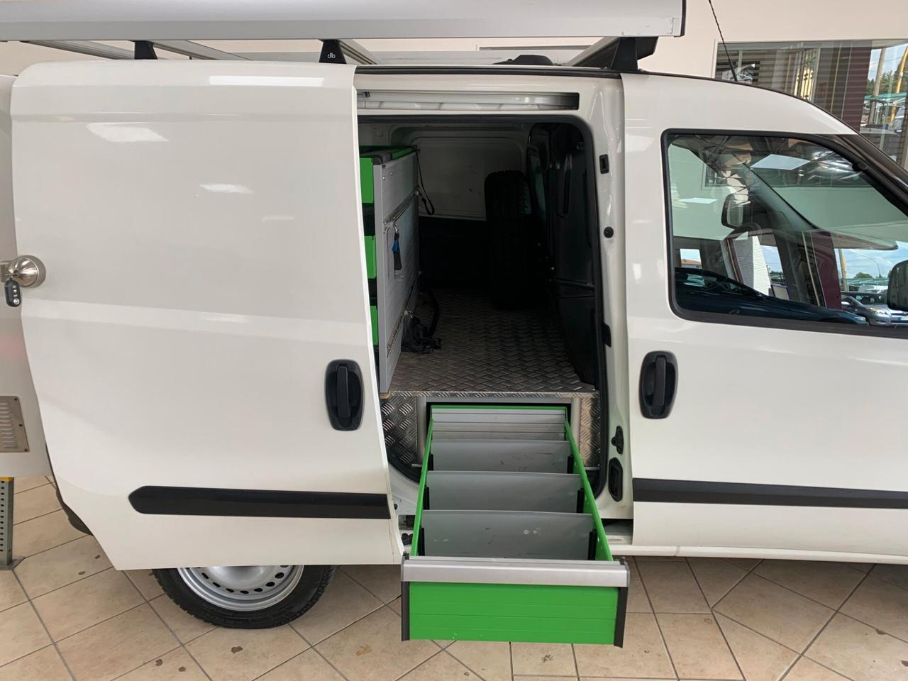 Fiat Doblò 1.4 T-Jet Natural Power *ATTREZZATO+220V*
