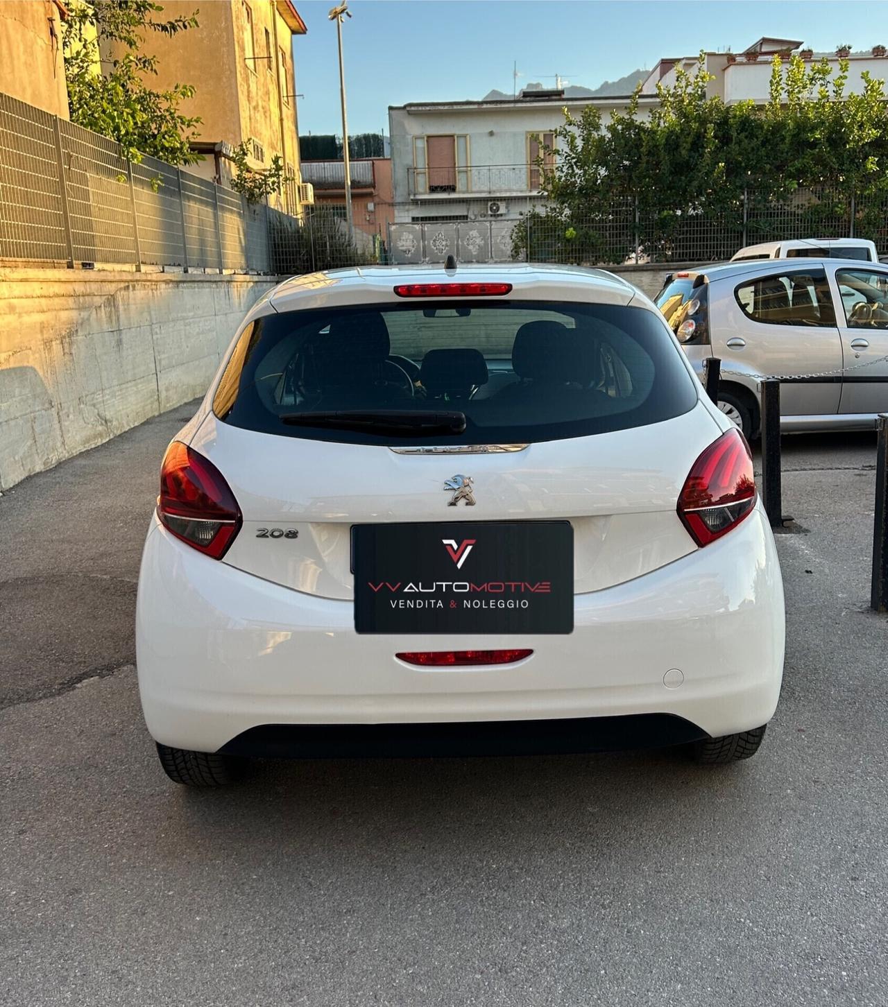 Peugeot 208 PureTech 82 5 porte Allure