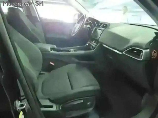 JAGUAR F-Pace F-Pace 2.0d i4 Pure awd 180cv - FL778XY