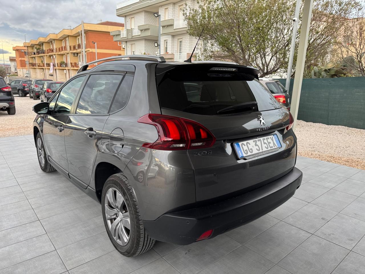 Peugeot 2008 PureTech 82 S&S Style