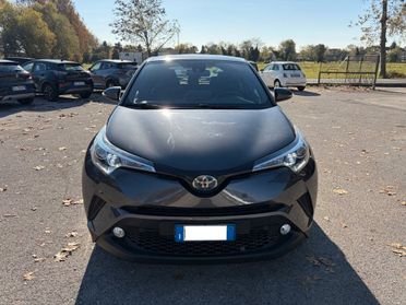 Toyota C-HR 1.8 Hybrid E-CVT Dynamic