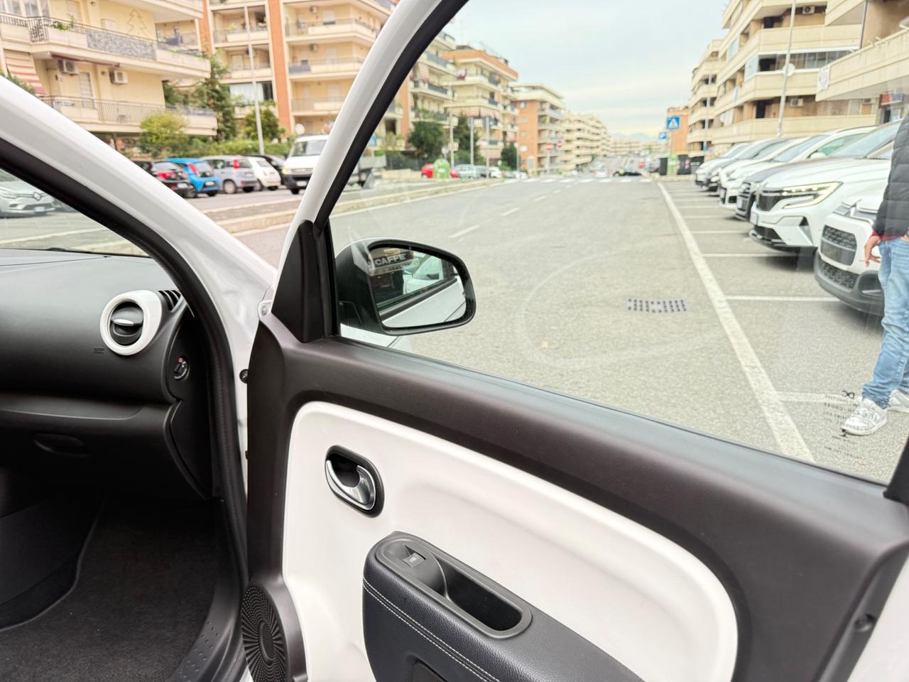 Renault Twingo TCe 95 CV Intens LED PELLE NAVI SEDILI RISCALDATI PDC BLUETOOTH CAR PLAY KAMERA CLIMA AUTOMAT