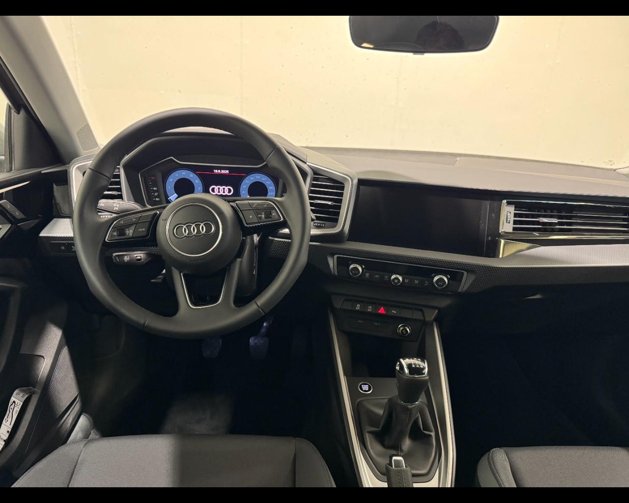 AUDI A1 SPORTBACK 30 TFSI S-TRONIC S LINE EDITION